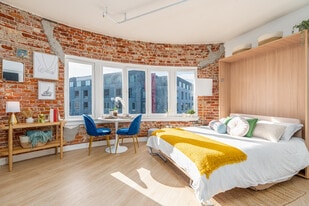 The Arts in Glendale, CA - Building Photo