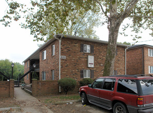 Riverview Drive Apartments in Columbus, OH - Building Photo - Building Photo