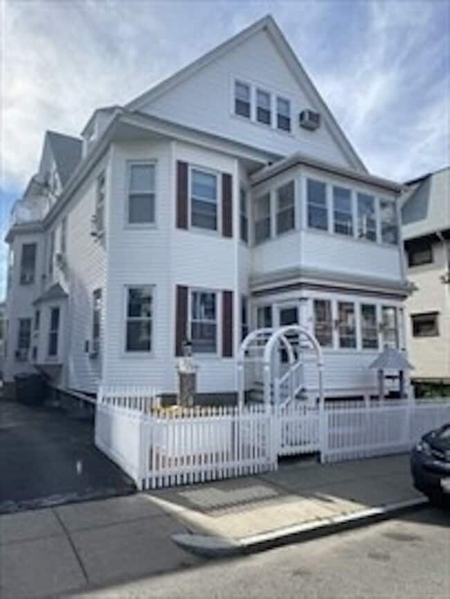 property at 30 Saxton St