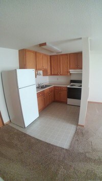 Pioneer Plaza Apartments