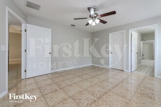 557 Peace Dr in Poinciana, FL - Building Photo - Building Photo