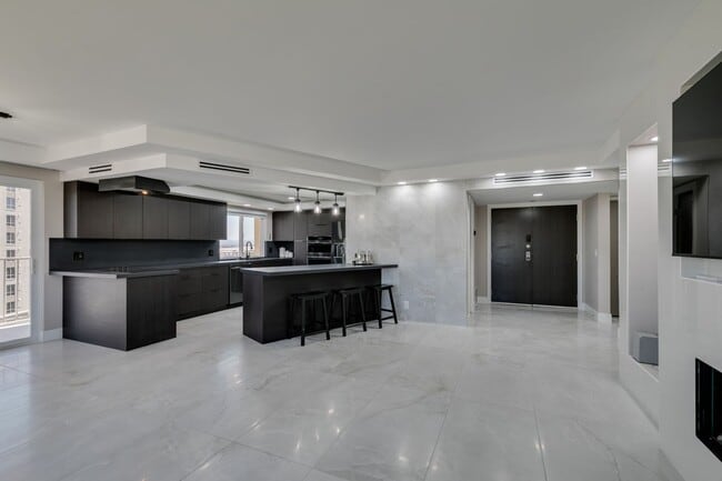 property at 205 E Harmon Ave