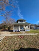 1094 Williams St, Unit 2 in Muskegon, MI - Building Photo