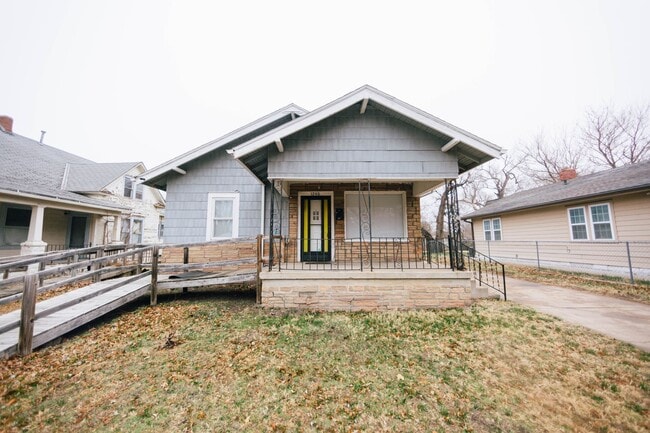 1240 N Cleveland in Wichita, KS - Building Photo - Building Photo