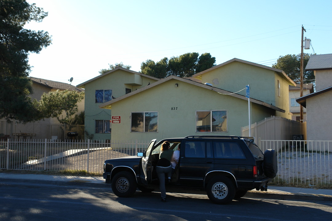 Bruce Gardens in Las Vegas, NV - Building Photo