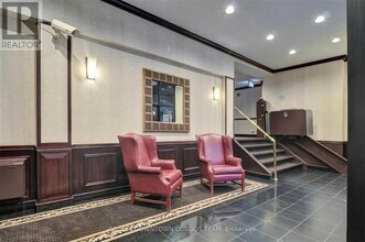 88 Charles St E in Toronto, ON - Building Photo - Building Photo