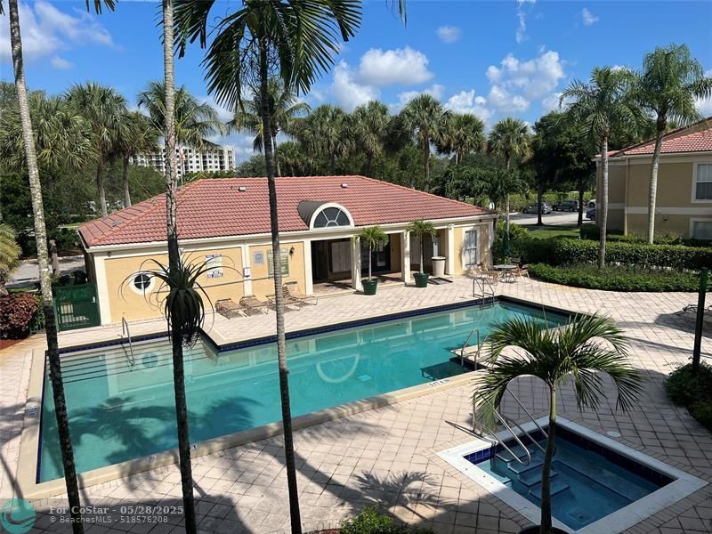 875 Riverside Dr in Coral Springs, FL - Building Photo