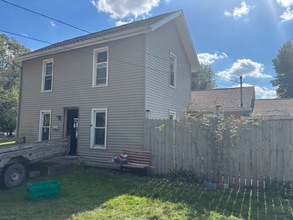 1228 1st St in Lake Odessa, MI - Building Photo - Building Photo
