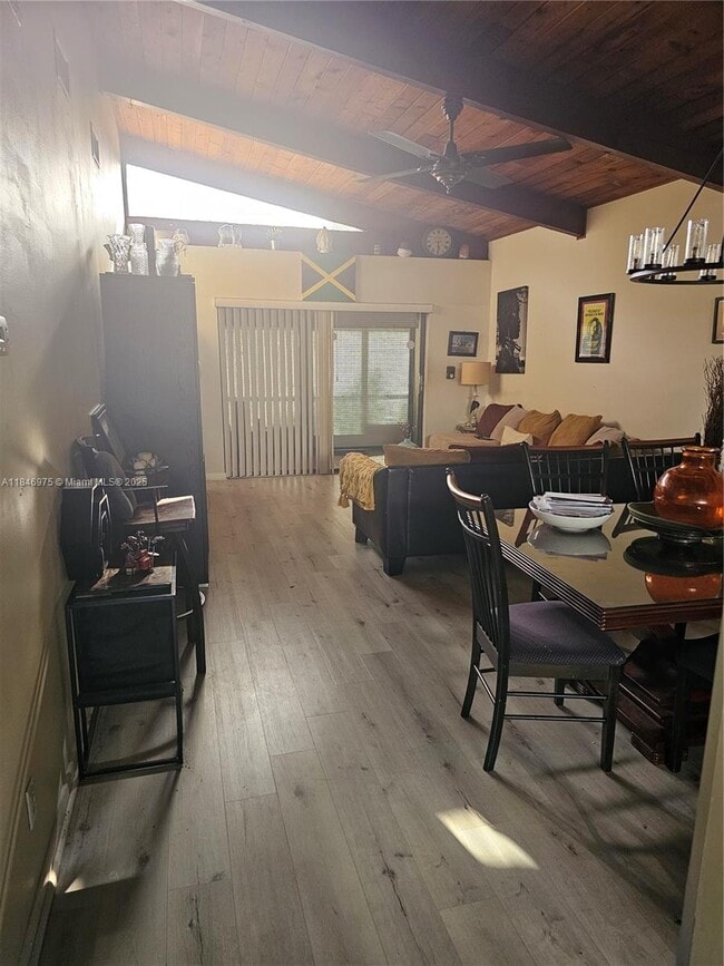 124 Gate Rd in Hollywood, FL - Building Photo - Building Photo