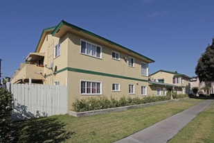 923-929 S Park Cir in Anaheim, CA - Building Photo