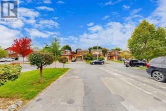 104 Pentland Crescent in Vaughan, ON - Building Photo - Building Photo