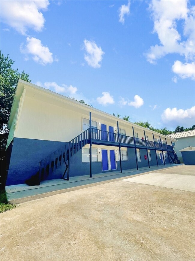 1855 W Deane St in Fayetteville, AR - Building Photo - Building Photo