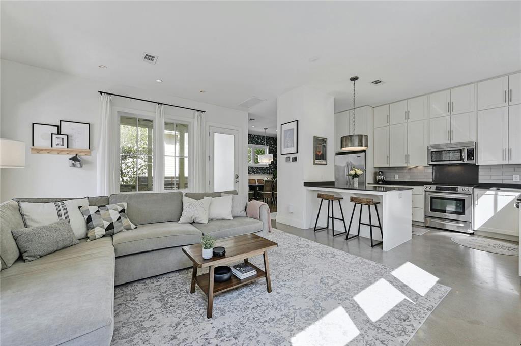 708 Cardinal Ln in Austin, TX - Building Photo