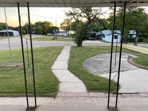 104 County Rd 1296 in Morgan, TX - Building Photo - Building Photo