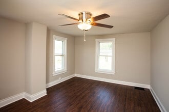 445 S Edgewood Dr, Unit 2 in Hagerstown, MD - Foto de edificio - Building Photo