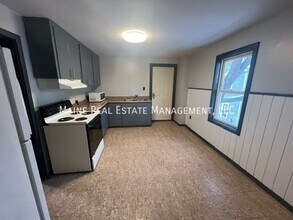 85 Smith St in Bangor, ME - Building Photo - Building Photo