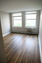 3033 N Sheridan Rd, Unit 701 in Chicago, IL - Building Photo - Building Photo