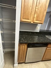 2810 N Oakland Forest Dr in Oakland Park, FL - Foto de edificio - Building Photo