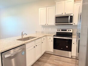 1504 Iroquois Ct in Pensacola, FL - Building Photo - Building Photo