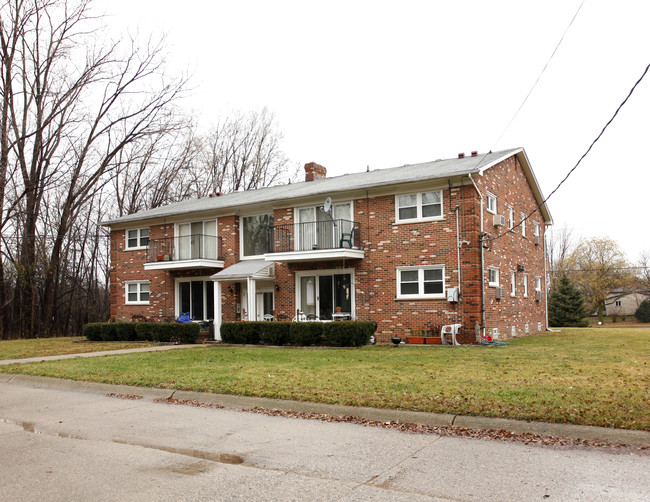 Charing Cross Apartments in Ann Arbor, MI - Building Photo - Building Photo