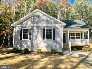 73 Azalea Way in Colonial Beach, VA - Building Photo - Building Photo