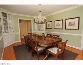 925 Windsor Rd in Virginia Beach, VA - Building Photo - Building Photo