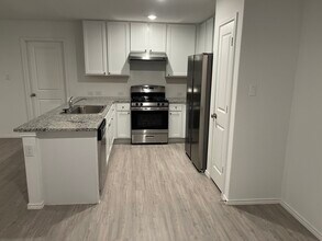 4127 Cove Fls in San Antonio, TX - Building Photo - Building Photo