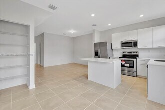 12206 NW 23rd Path in Miami Shores, FL - Building Photo - Building Photo