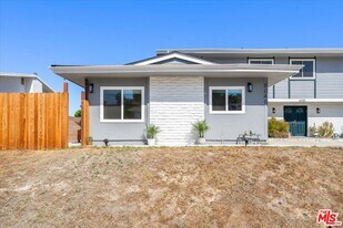 6038 Maury Ave in Los Angeles, CA - Building Photo