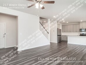 217 Windy Knl Dr in Graham, NC - Building Photo - Building Photo