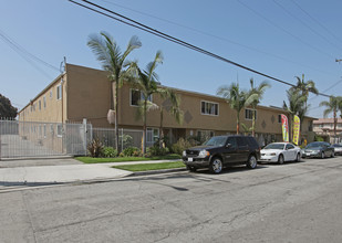 Elm Vista in Downey, CA - Building Photo - Building Photo