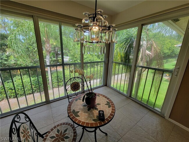 7719 Jewel Ln in Naples, FL - Foto de edificio - Building Photo