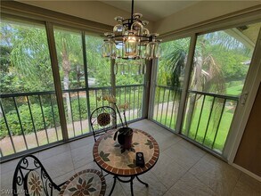 7719 Jewel Ln in Naples, FL - Foto de edificio - Building Photo