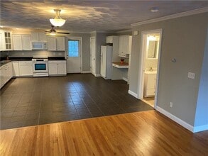 65 Hatfield St in Pawtucket, RI - Building Photo - Building Photo