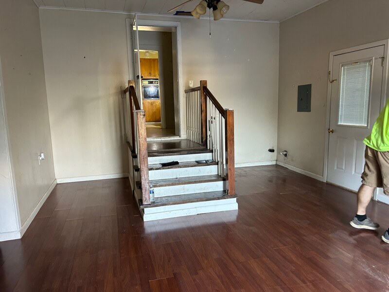 210 S Horner St in Oak Grove, LA - Foto de edificio