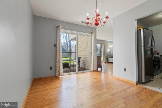 15 B E Daisy Ln in Mount Laurel, NJ - Building Photo - Building Photo