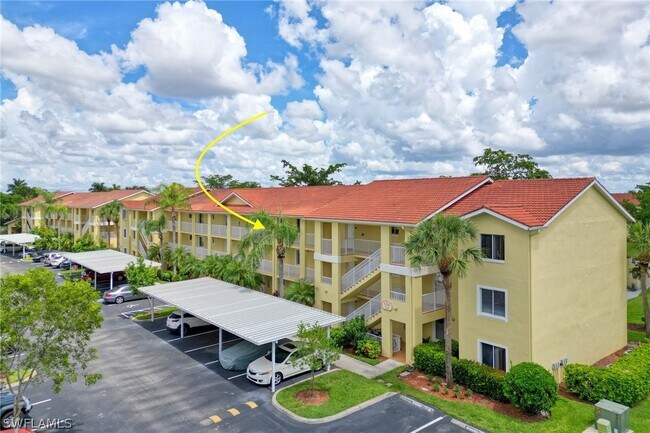 8294 Key Royal Cir in Naples, FL - Foto de edificio - Building Photo