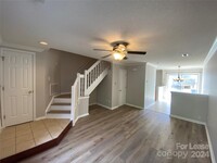 5739 Prescott Ct in Charlotte, NC - Foto de edificio - Building Photo