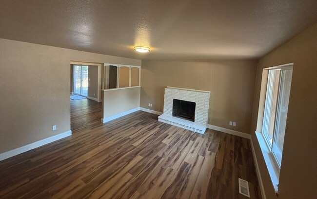 4297 Auburn Rd NE in Salem, OR - Building Photo - Building Photo