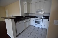 11434 Moorpark St in North Hollywood, CA - Building Photo - Building Photo