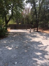 Safari Mobile Home Park in Redding, CA - Foto de edificio - Building Photo