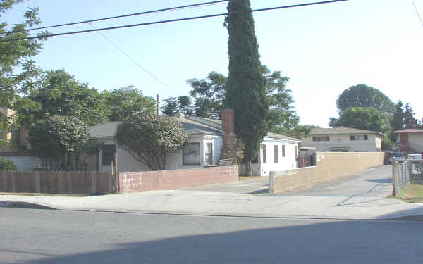 Fourplex + Sfr in El Monte, CA - Building Photo