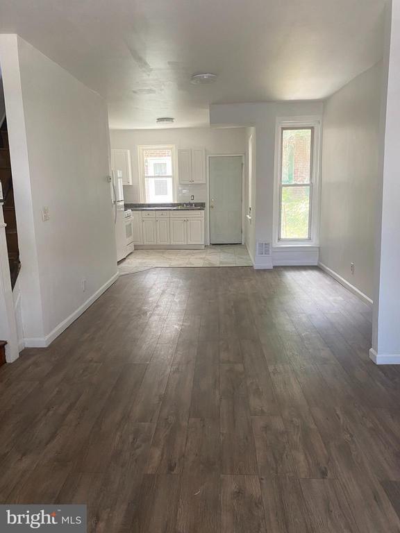 533 E Walnut Ln in Philadelphia, PA - Building Photo - Building Photo