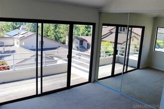 11422 Madera Rosa Way in San Diego, CA - Foto de edificio - Building Photo