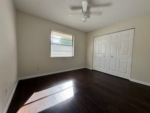 2900 Shore Dr in Safety Harbor, FL - Foto de edificio - Building Photo