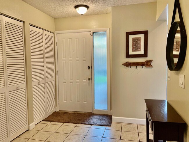 13095 Belhaven Ct-Unit -9 in Wellington, FL - Building Photo - Building Photo