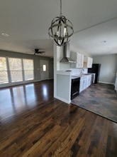 4981 Crowe Dr SE in Smyrna, GA - Building Photo - Building Photo