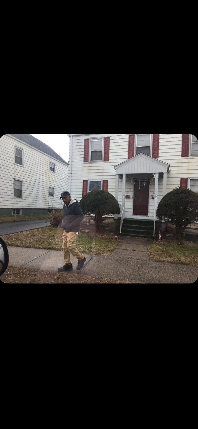 143 Boston Ave, Unit 2