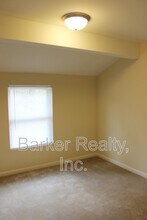 203 E Ransom St in Fuquay Varina, NC - Foto de edificio - Building Photo