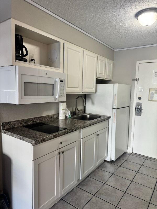 1207 S Ocean Blvd, Unit 50704 in Myrtle Beach, SC - Building Photo - Building Photo